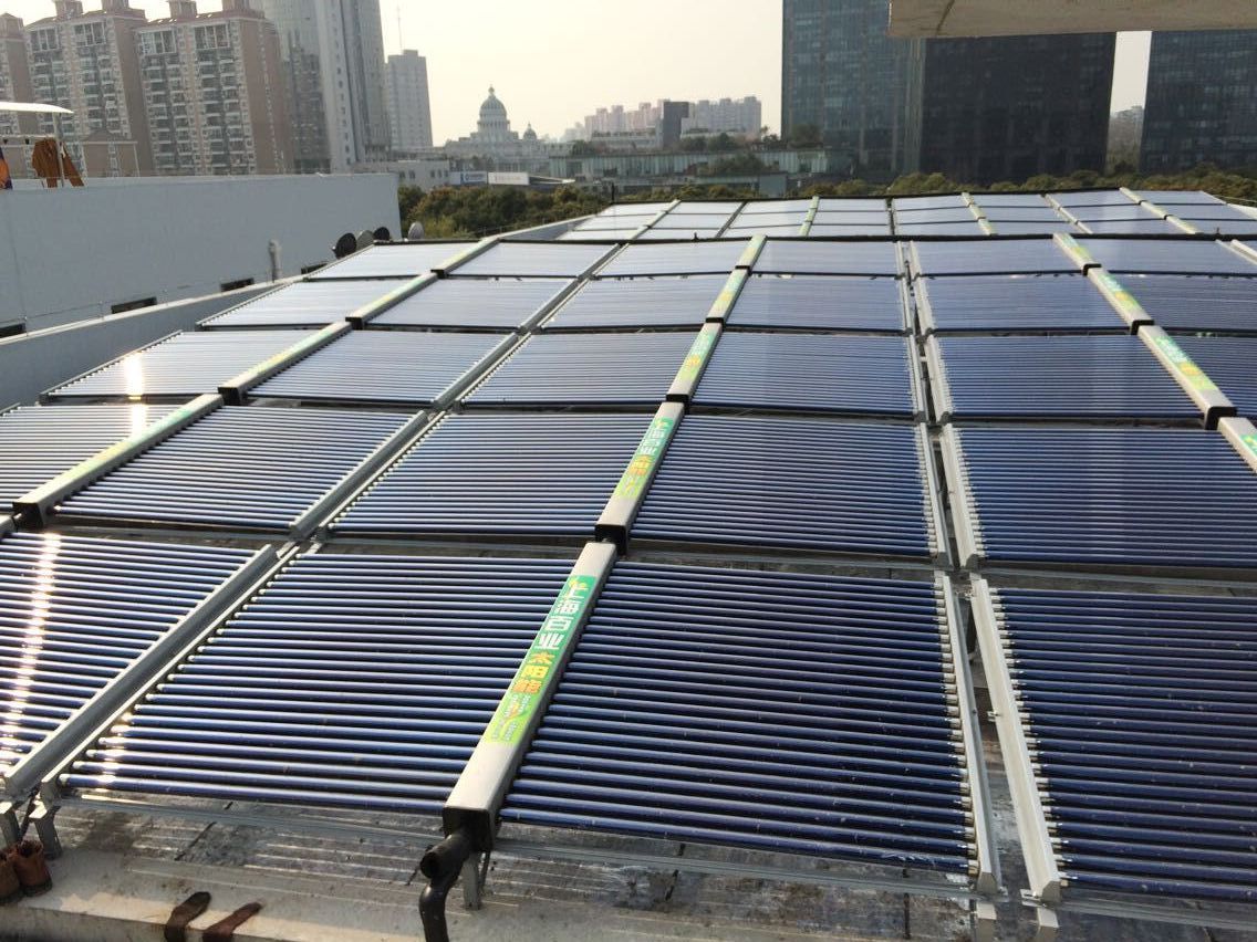 地鐵上蓋太陽能熱水系統